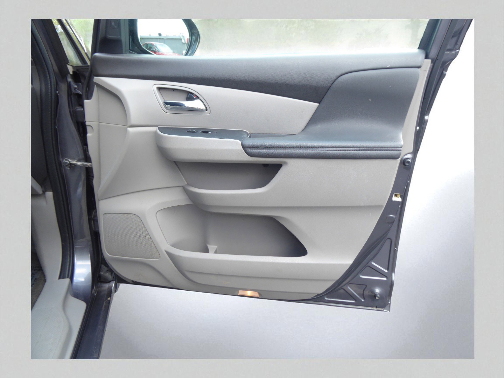 Used 2016 Honda Odyssey Touring Elite image 25