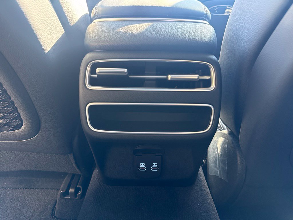 New 2026 Genesis GV70 2.5T Select AWD/4WD image 18