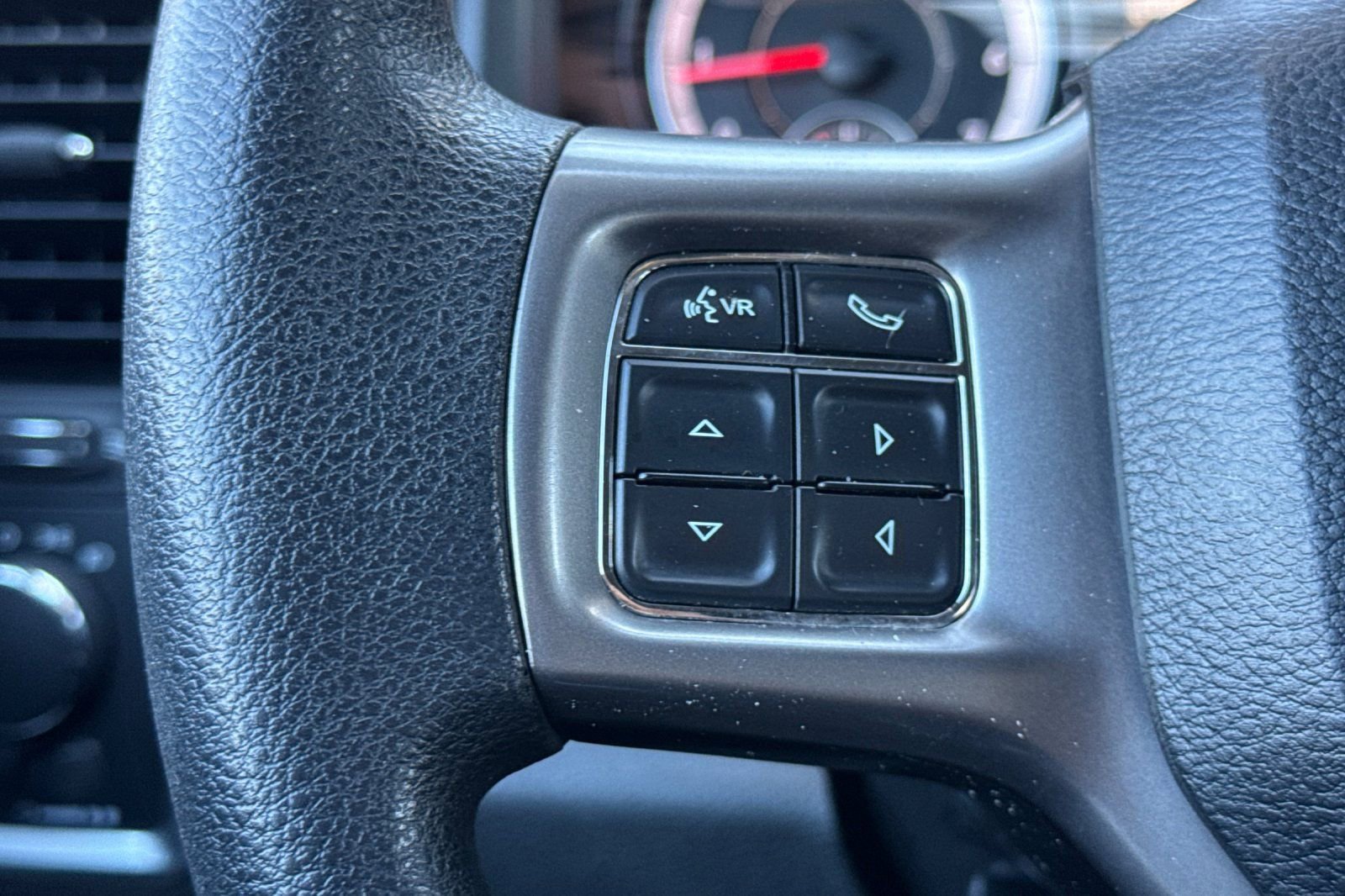 Used 2022 RAM 1500 Classic SLT image 24