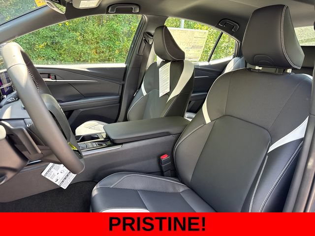 Used 2026 Toyota Camry SE FWD image 12