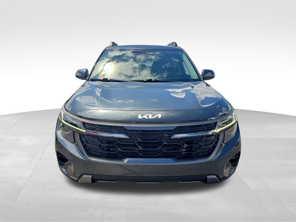 Used 2024 Kia Seltos X-Line AWD/4WD image 9