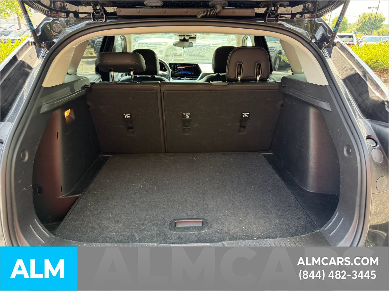 Used 2025 Chevrolet Trax LT FWD image 10