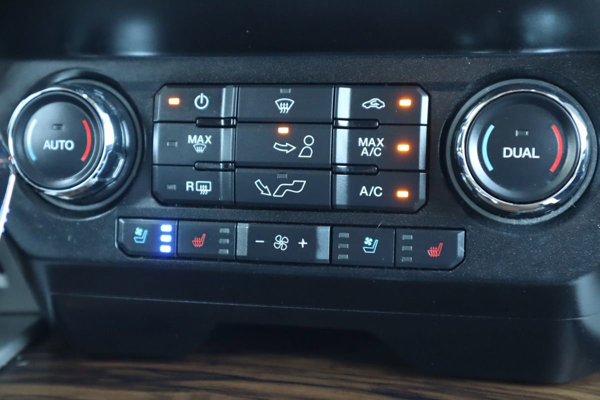 Used 2019 Ford F150 Lariat image 36
