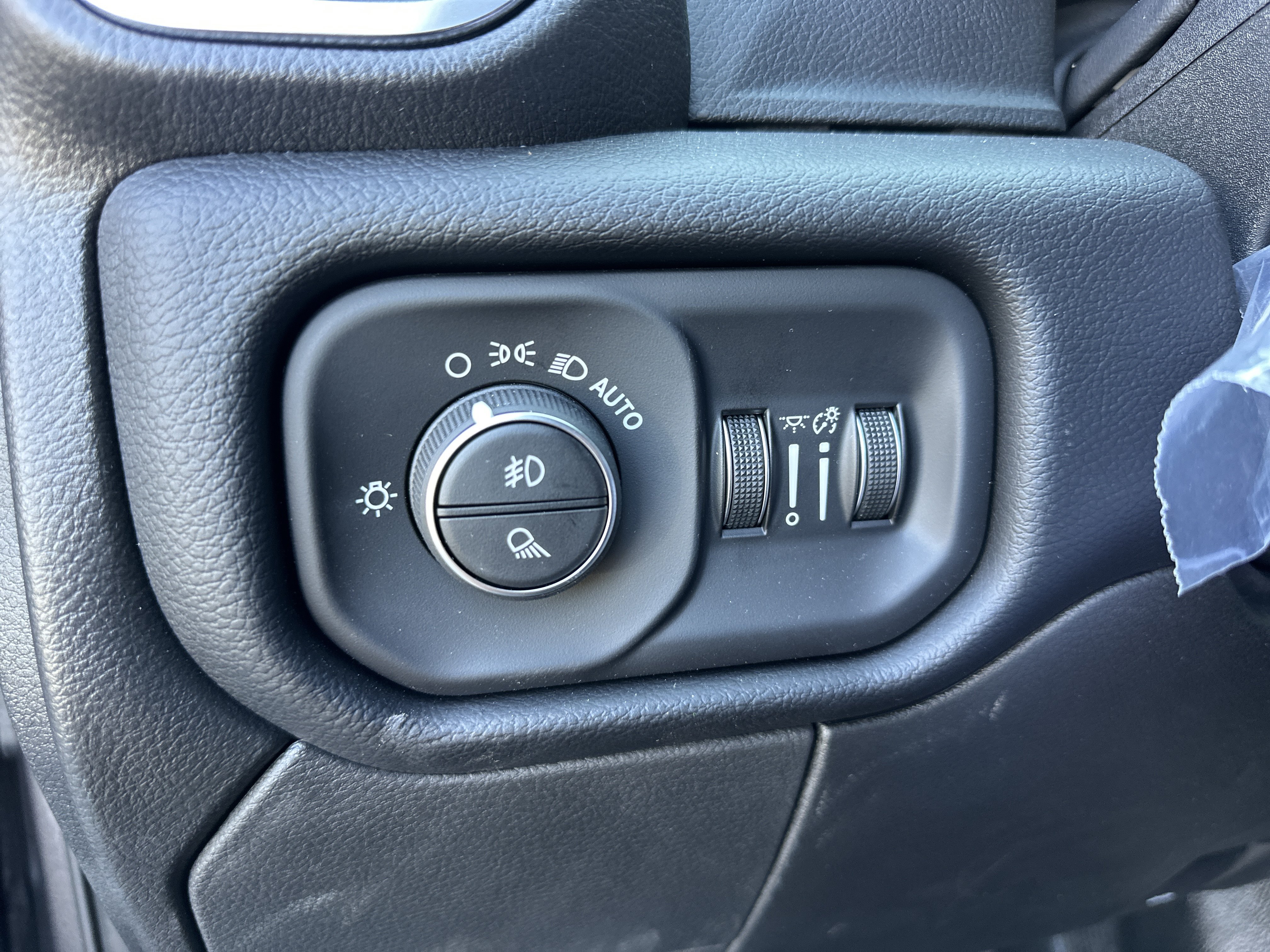 New 2026 RAM 5500 4x4 Crew Cab w/ Laramie Trim Package image 12