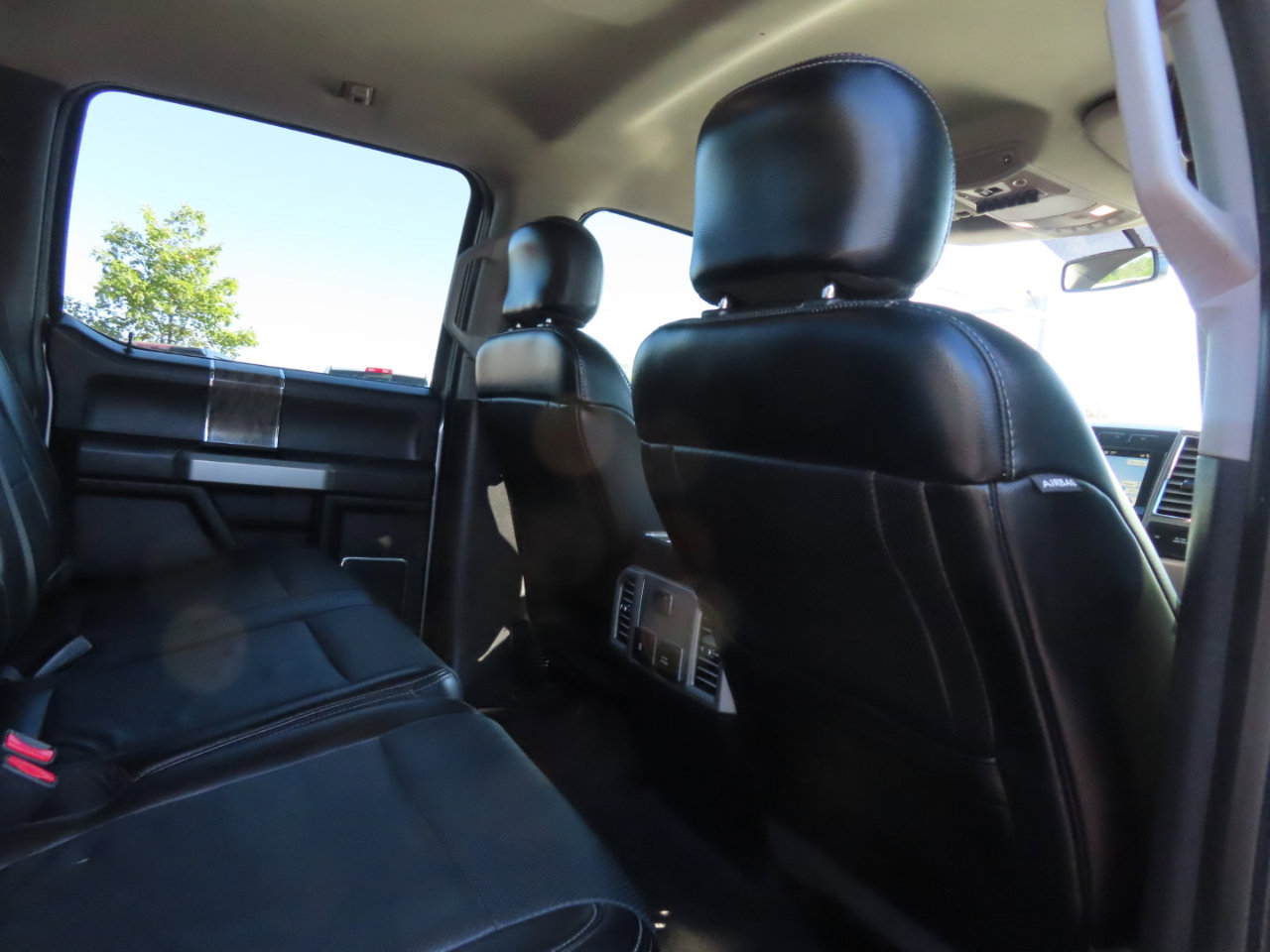 Used 2017 Ford F250 Lariat w/ Lariat Value Package image 38