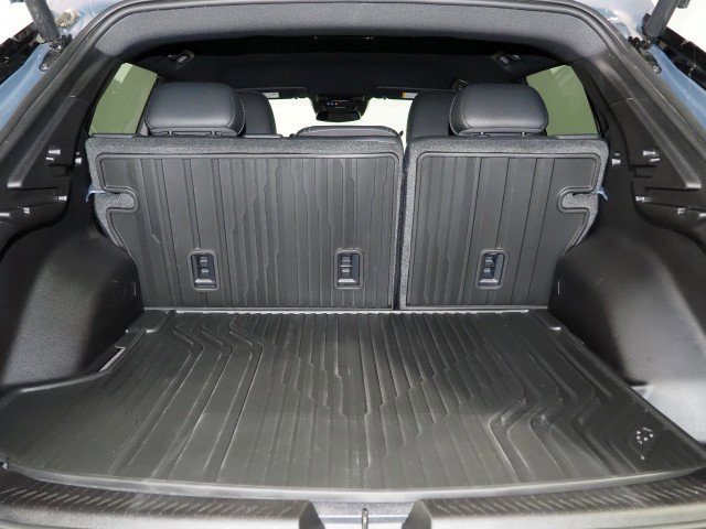 Used 2024 Chevrolet Equinox EV LT w/ LPO, Blackout Package image 45