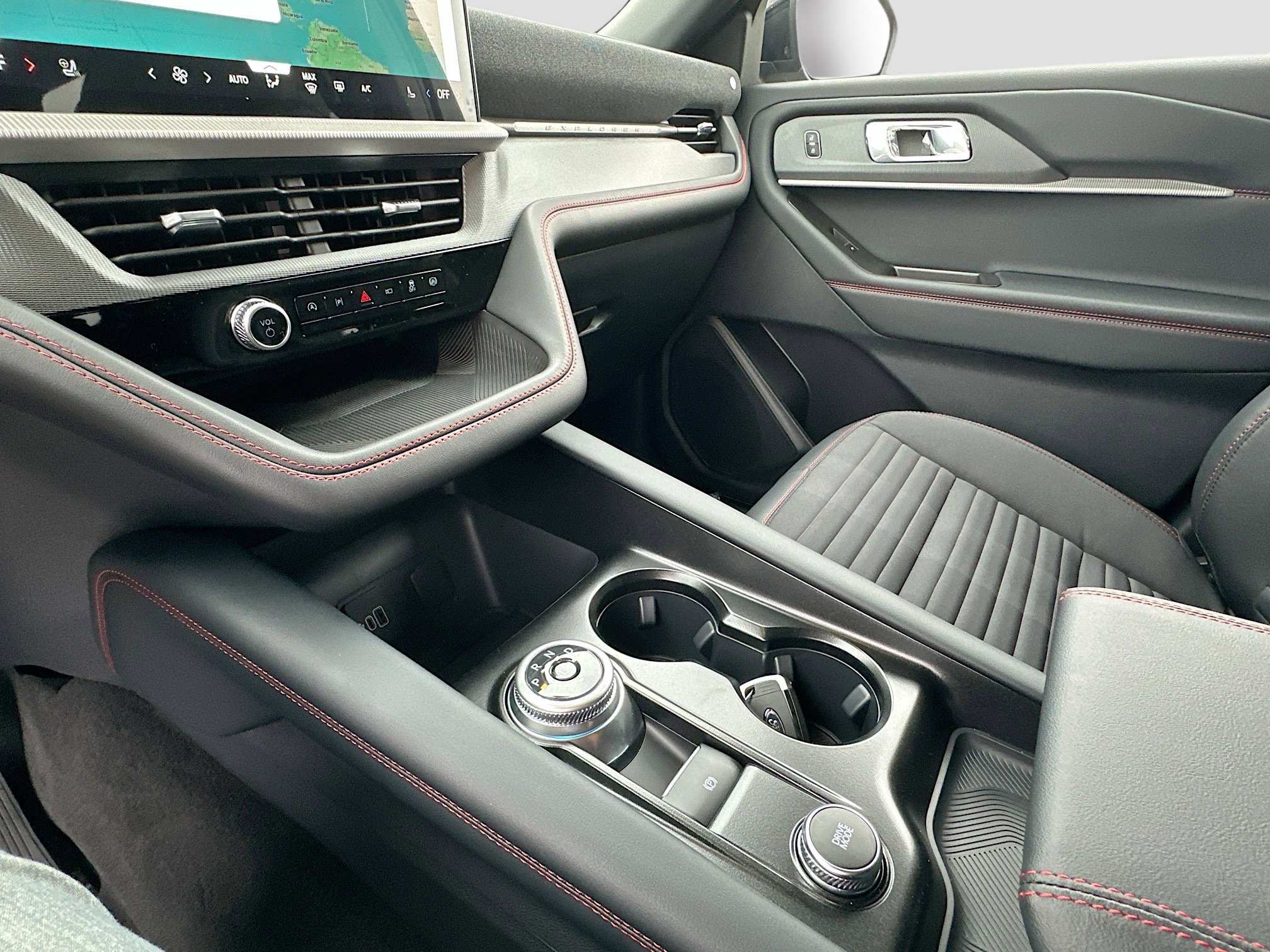 New 2026 Ford Explorer ST-Line image 12