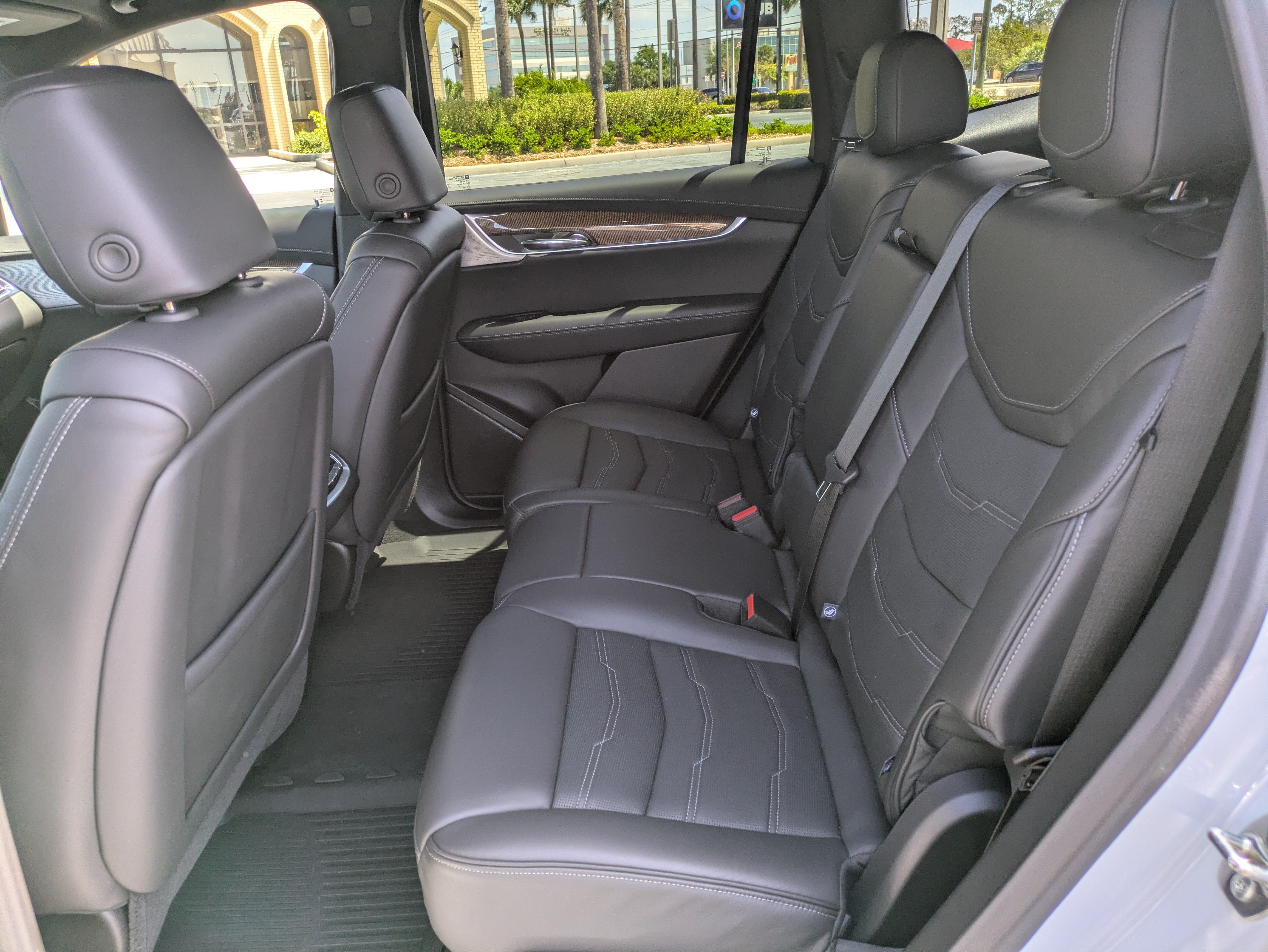 Certified 2025 Cadillac XT6 Premium Luxury w/ Platinum Package AWD/4WD image 12