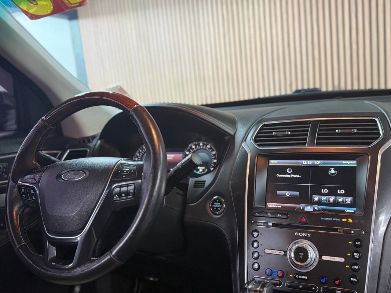 Used 2016 Ford Explorer Platinum image 6