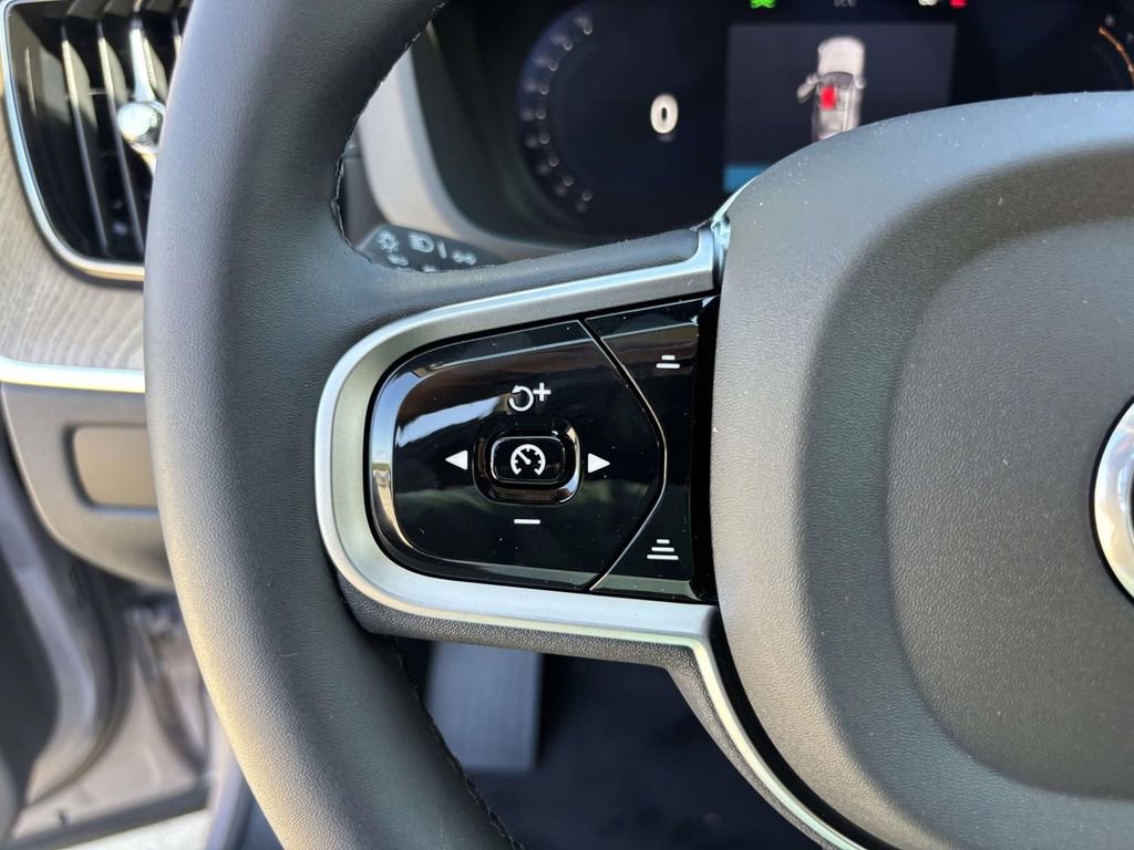 New 2026 Volvo XC60 B5 Ultra w/ Protection Package Premier image 17