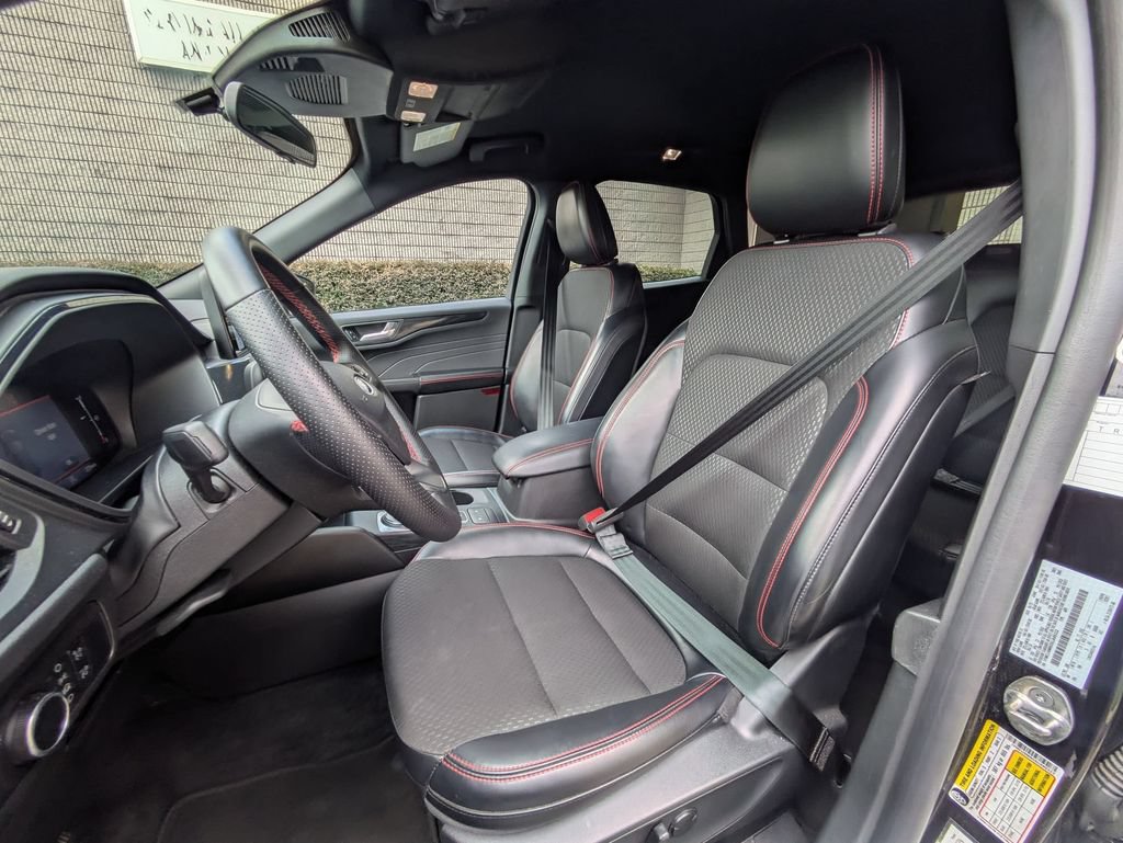 Used 2025 Ford Escape ST-Line AWD/4WD image 24