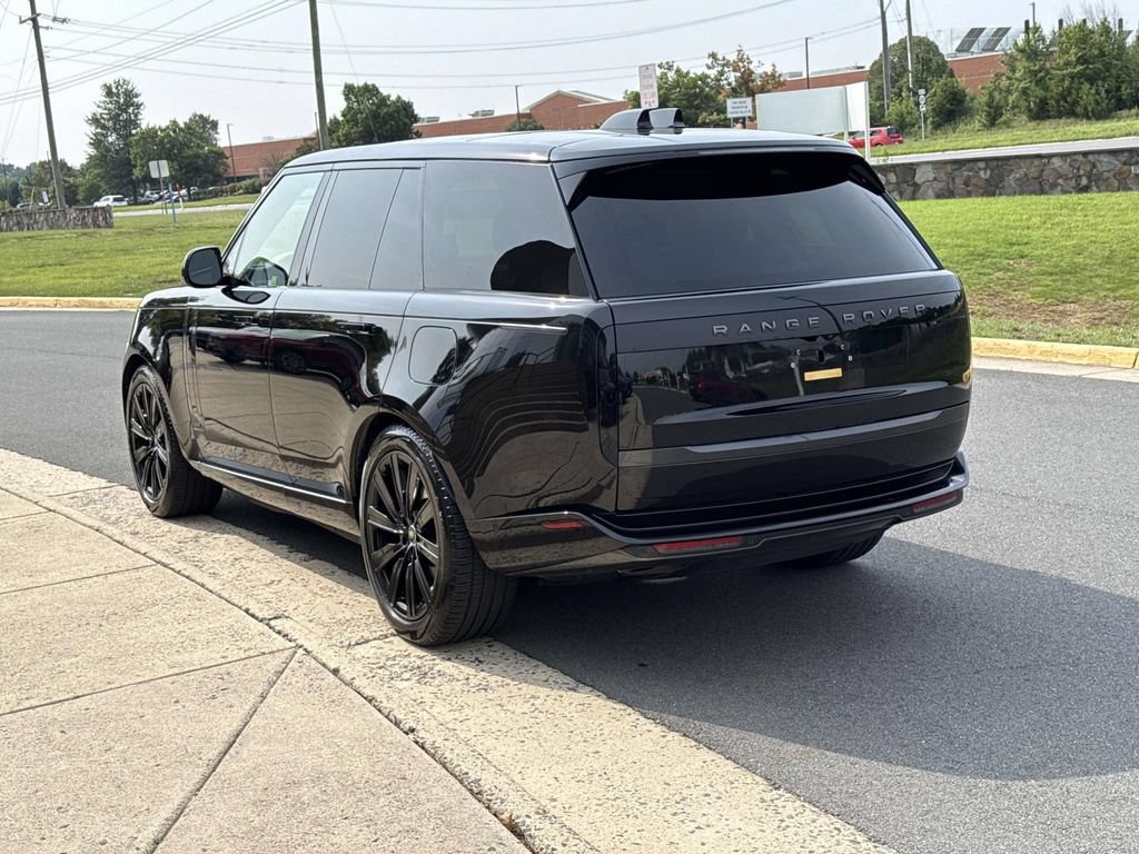 Used 2024 Land Rover Range Rover Autobiography AWD/4WD image 23