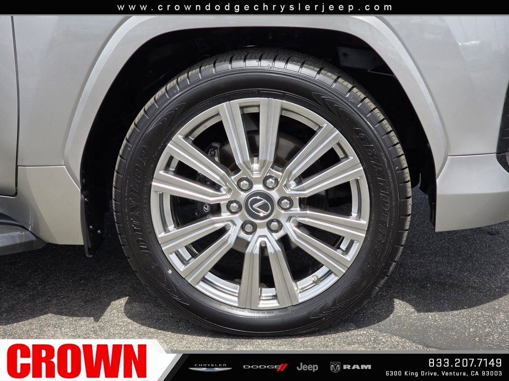 Used 2023 Lexus LX 600 4WD w/ Accessory Package (Z1) image 9