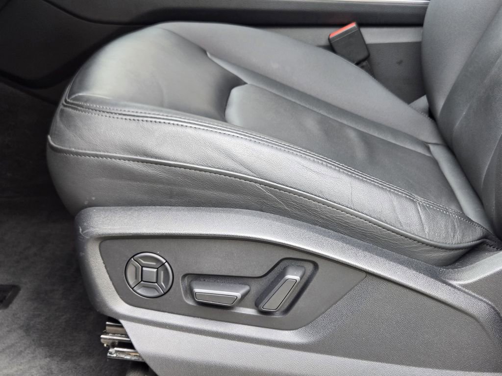 Certified 2023 Audi Q7 2.0T Premium w/ Convenience Package image 32