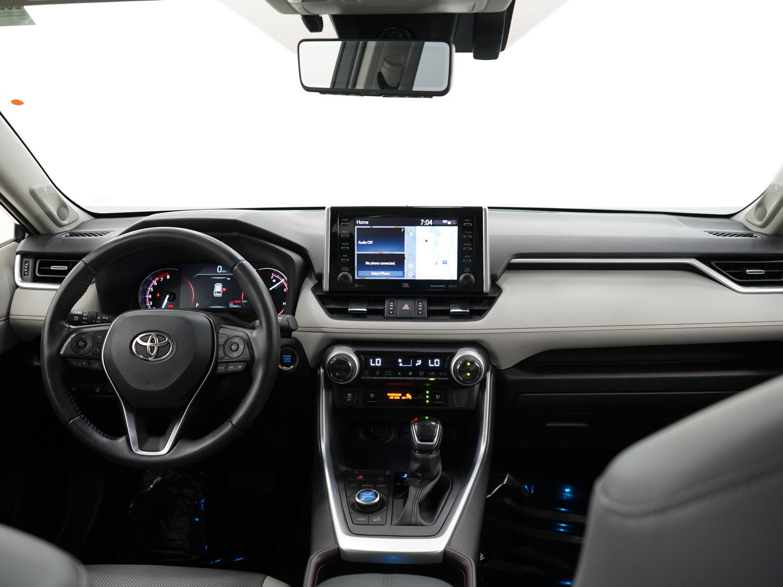 Used 2019 Toyota RAV4 Limited image 12