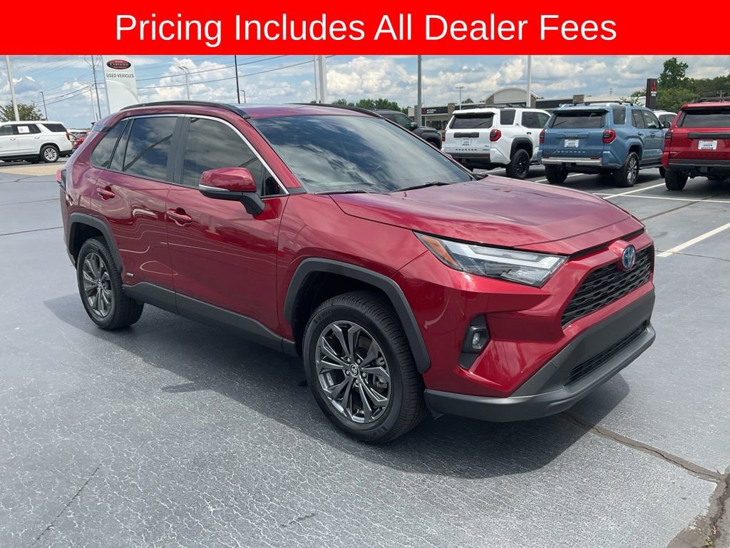 Used 2023 Toyota RAV4 XLE Premium AWD/4WD image 23