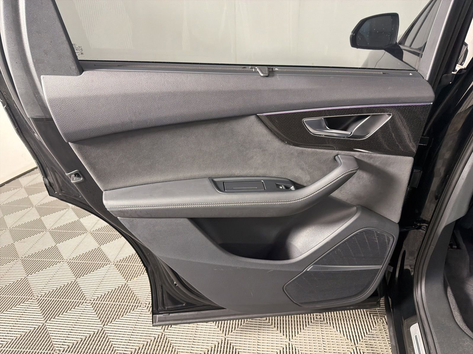 Used 2023 Audi SQ7 Premium Plus w/ Executive Package image 13