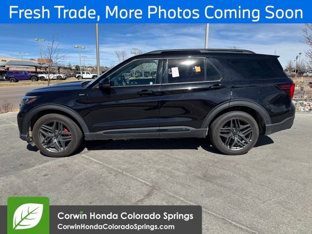 Used 2025 Ford Explorer ST-Line w/ ST-Line Street Pack image 6
