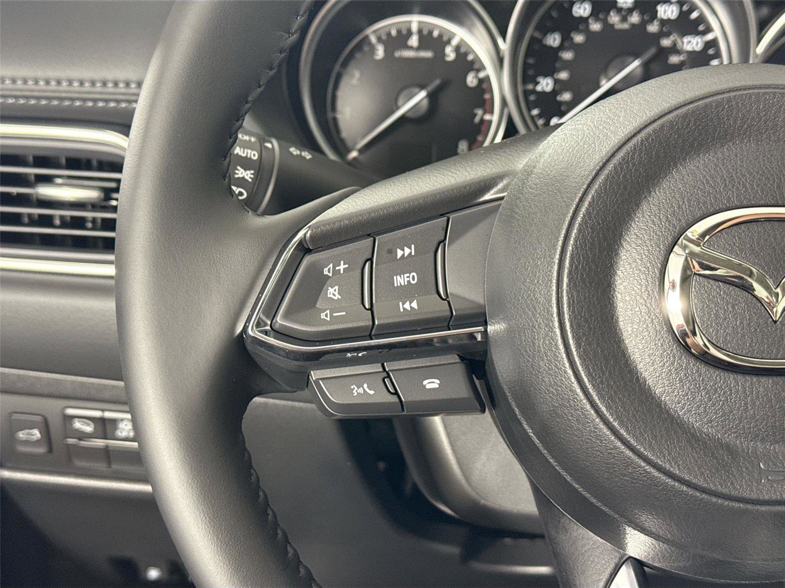 New 2025 MAZDA CX-5 AWD 2.5 S w/ Preferred Package image 18