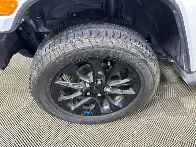 Used 2023 Jeep Wrangler Unlimited Sahara w/ Cold Weather Group image 9