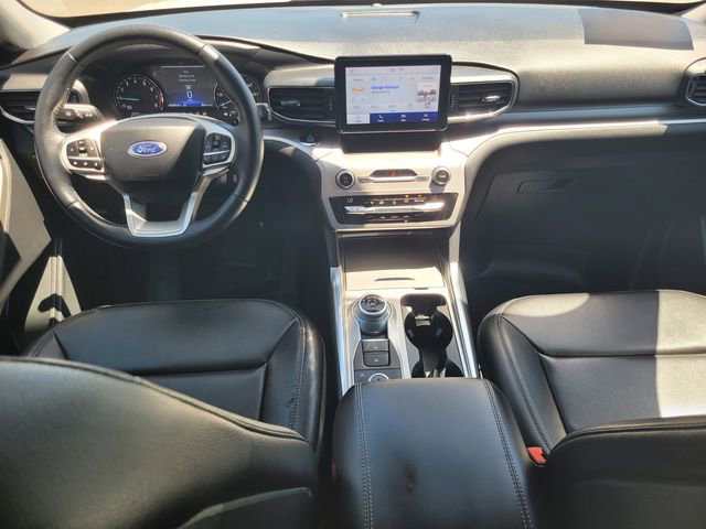 Certified 2020 Ford Explorer XLT w/ Equipment Group 202A AWD/4WD image 14