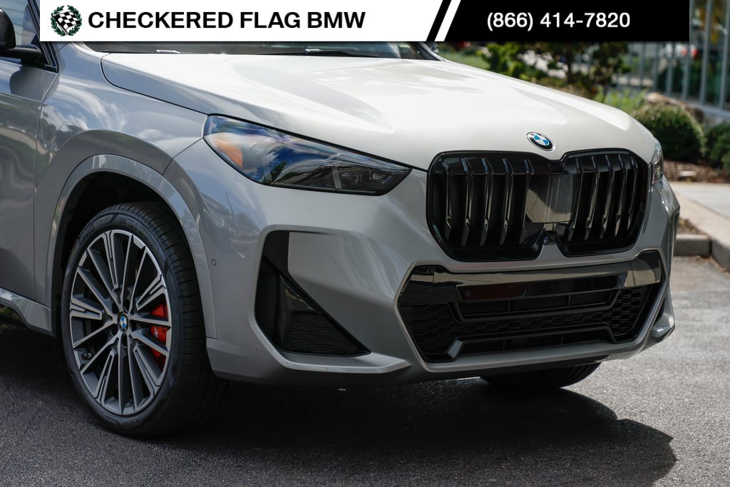 Used 2025 BMW X1 xDrive28i w/ Technology Package image 2