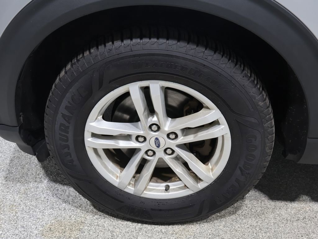 Used 2022 Ford Explorer XLT image 8