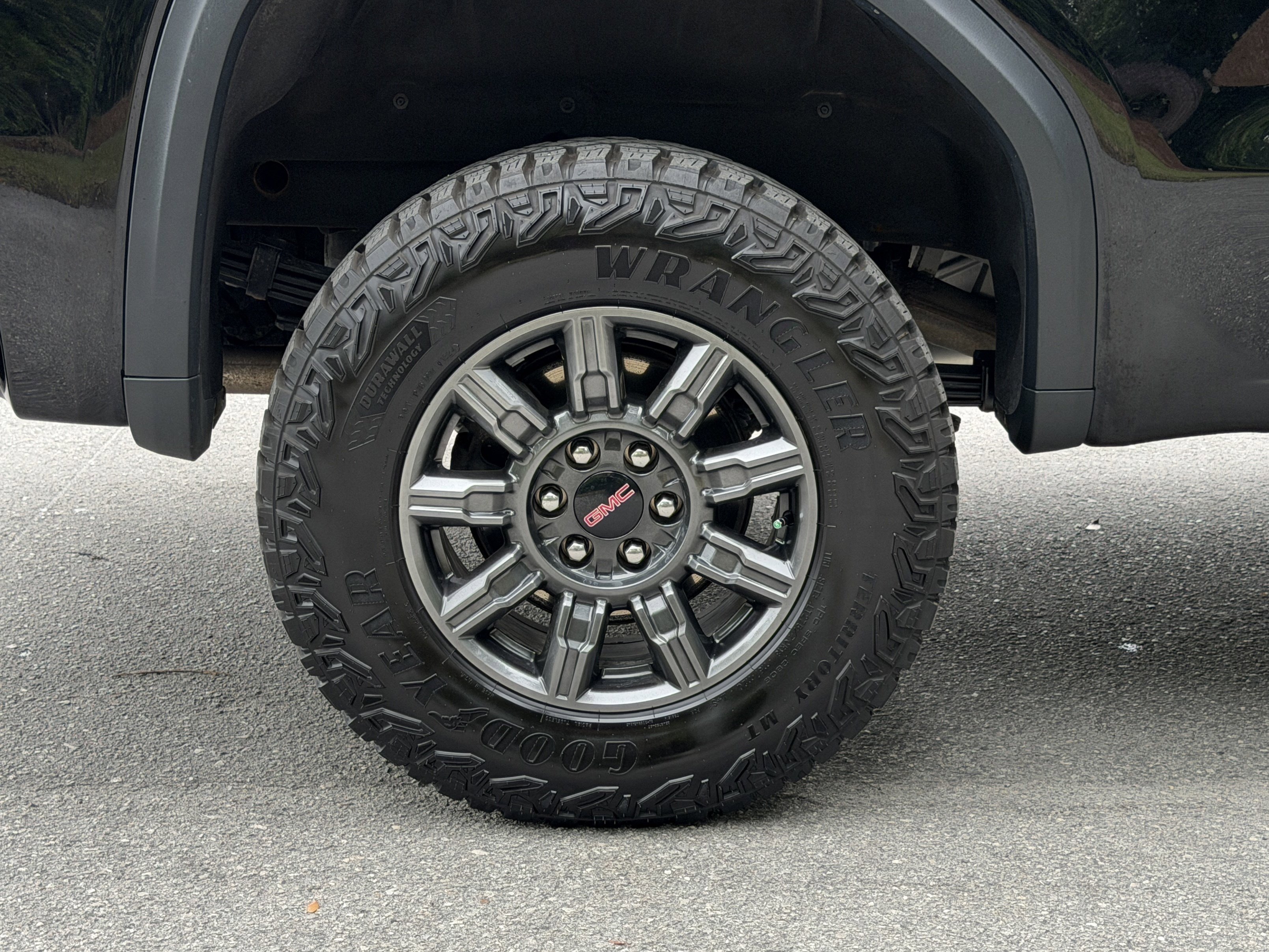 Used 2024 GMC Sierra 1500 AT4X AWD/4WD image 14