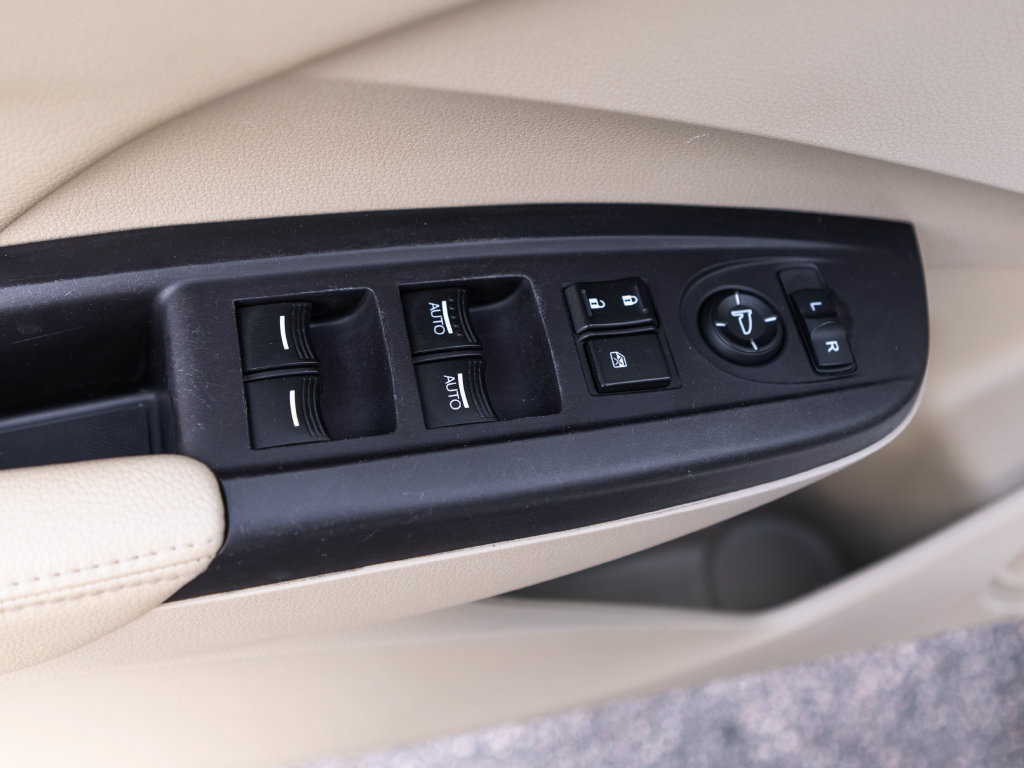 Certified 2017 Acura RDX AWD image 26