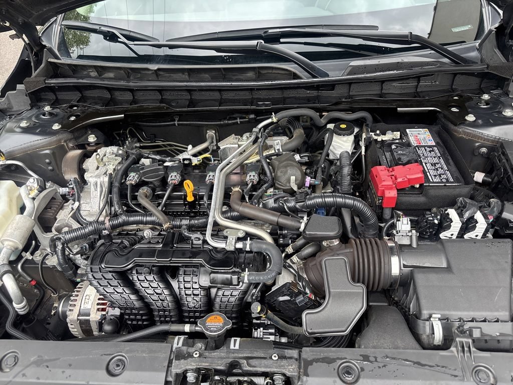 Used 2024 Nissan Altima 2.5 SV w/ SV Premium Package FWD image 12