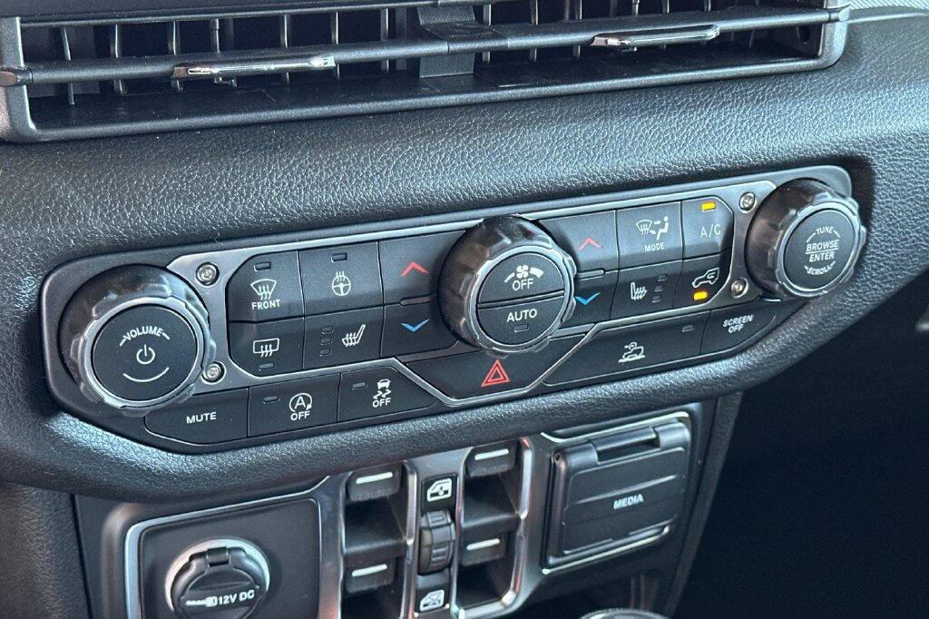 New 2026 Jeep Gladiator Sport AWD/4WD image 19