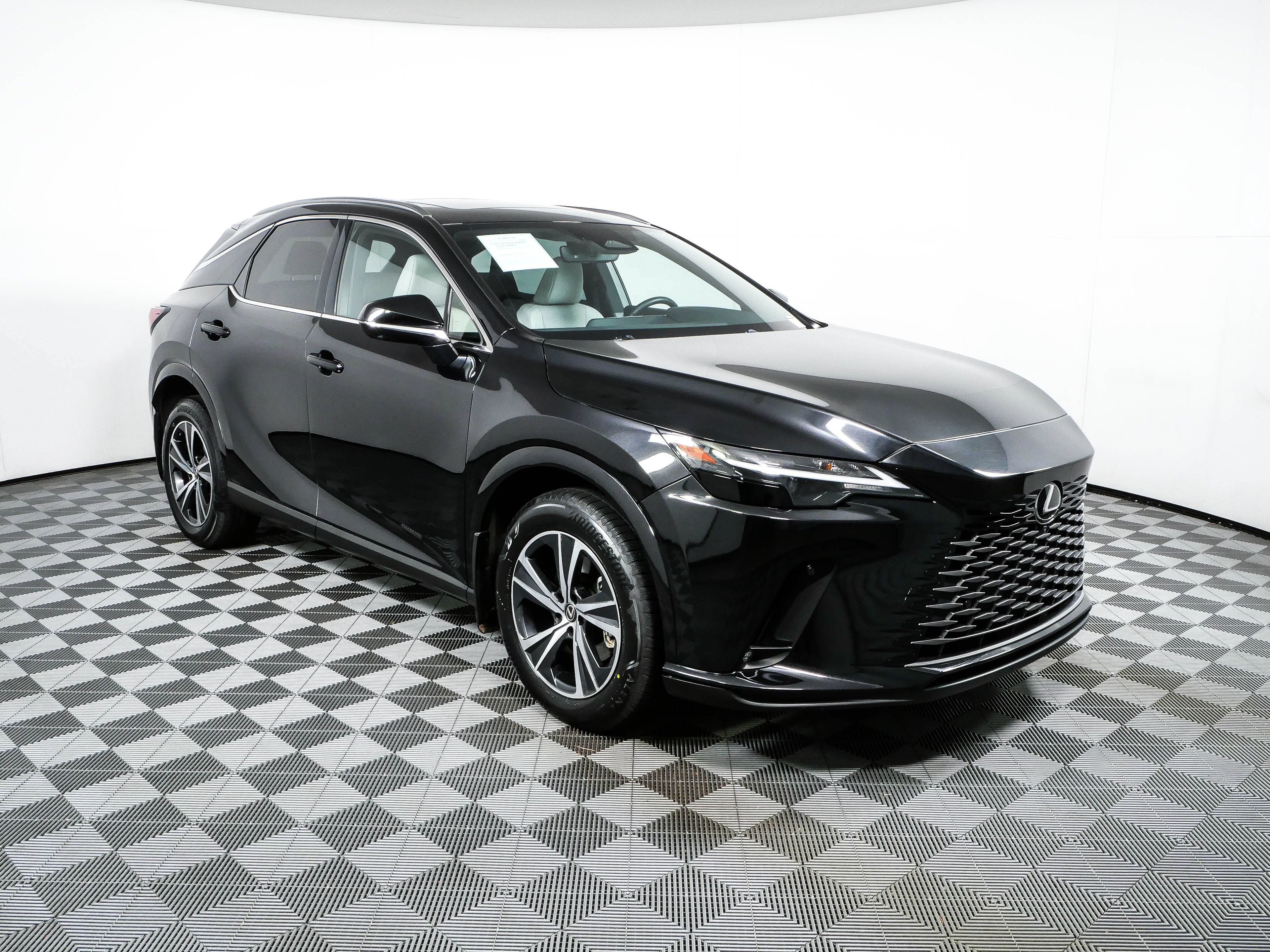 Used 2023 Lexus RX 350 Premium w/ Cold Area Package FWD image 26