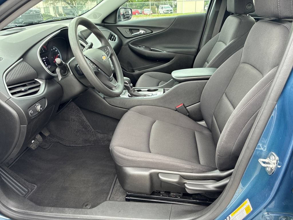 Used 2024 Chevrolet Malibu LS FWD image 11