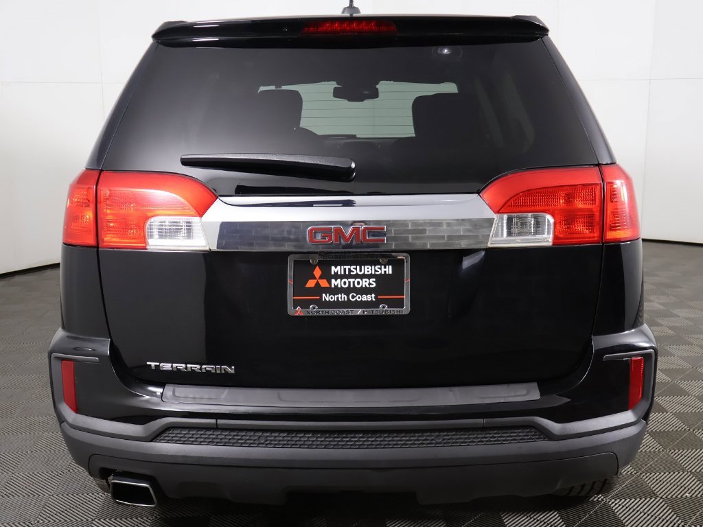 Used 2017 GMC Terrain SLE image 8