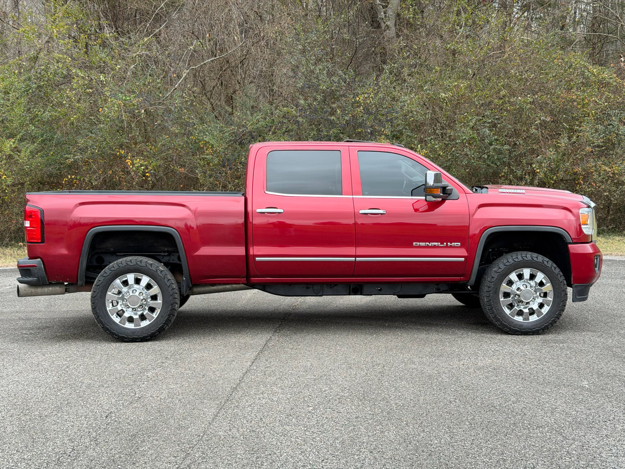 Used 2018 GMC Sierra 2500 Denali image 8