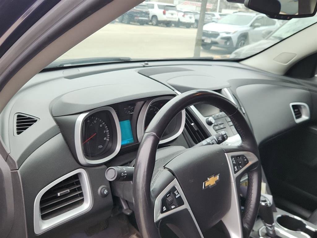 Used 2017 Chevrolet Equinox LT w/ Convenience Package image 12