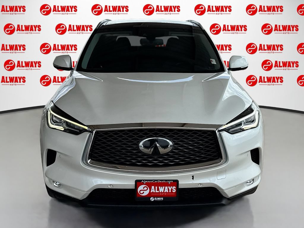 Used 2019 INFINITI QX50 Essential w/ Premium Heat Package FWD image 2