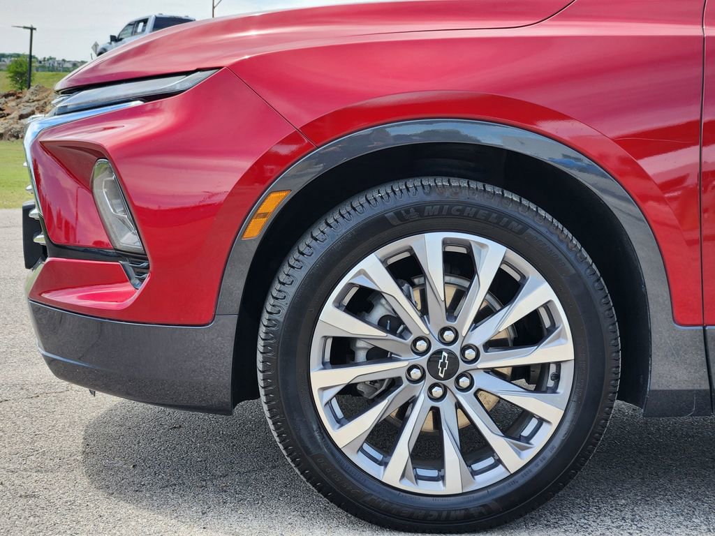 Certified 2024 Chevrolet Blazer Premier w/ Driver Confidence II Package image 9