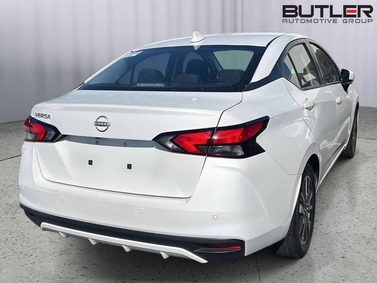 Used 2025 Nissan Versa SV image 7