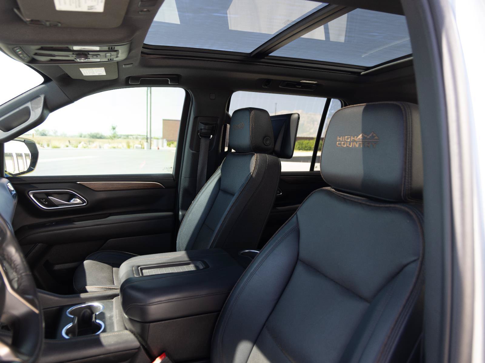 Used 2024 Chevrolet Tahoe High Country w/ Advanced Technology Package AWD/4WD image 26