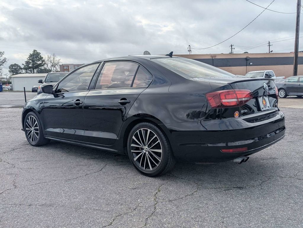 Used 2016 Volkswagen Jetta Sport image 7