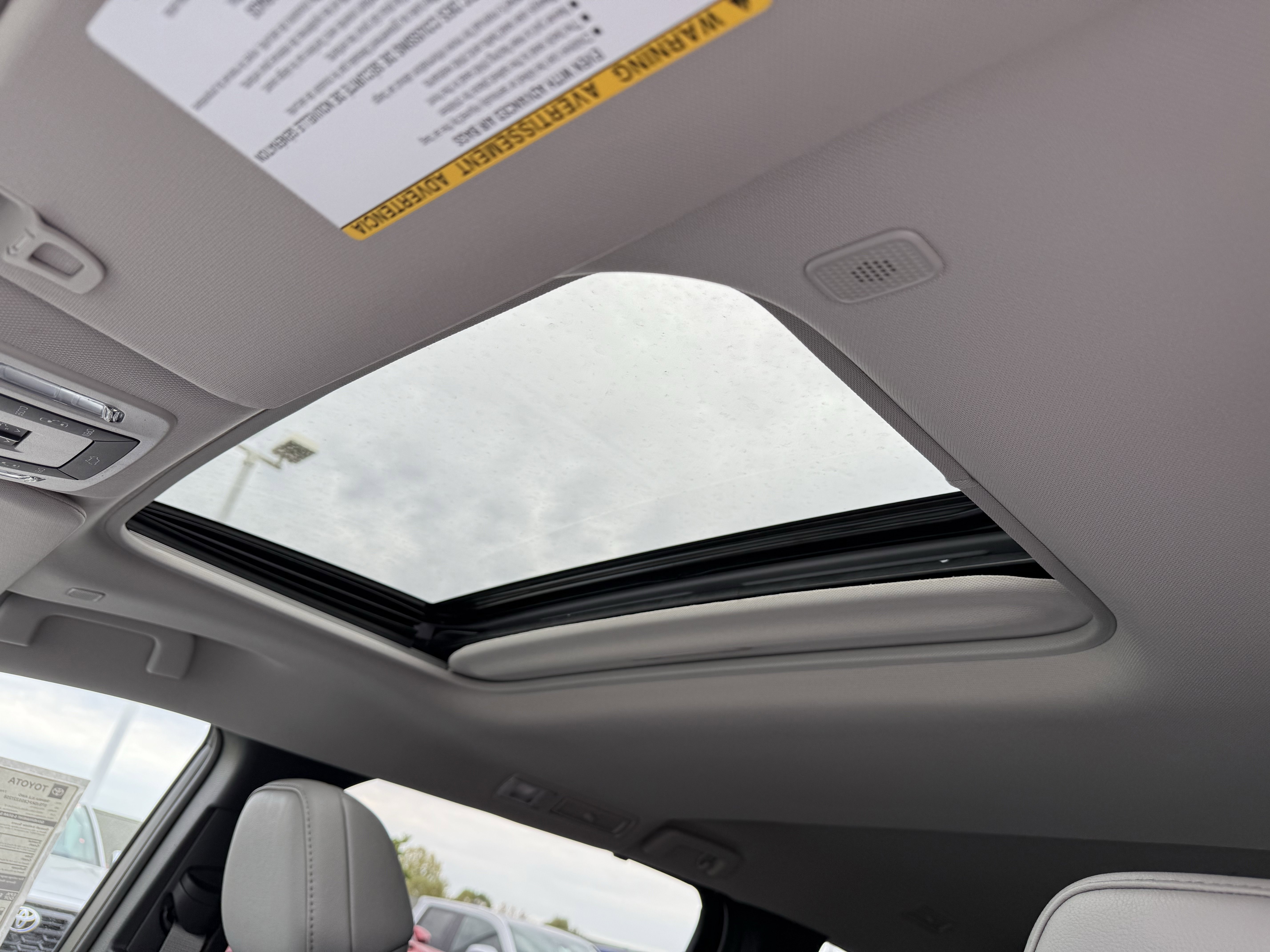 New 2025 Toyota Sienna XLE w/ XLE Plus Package image 8