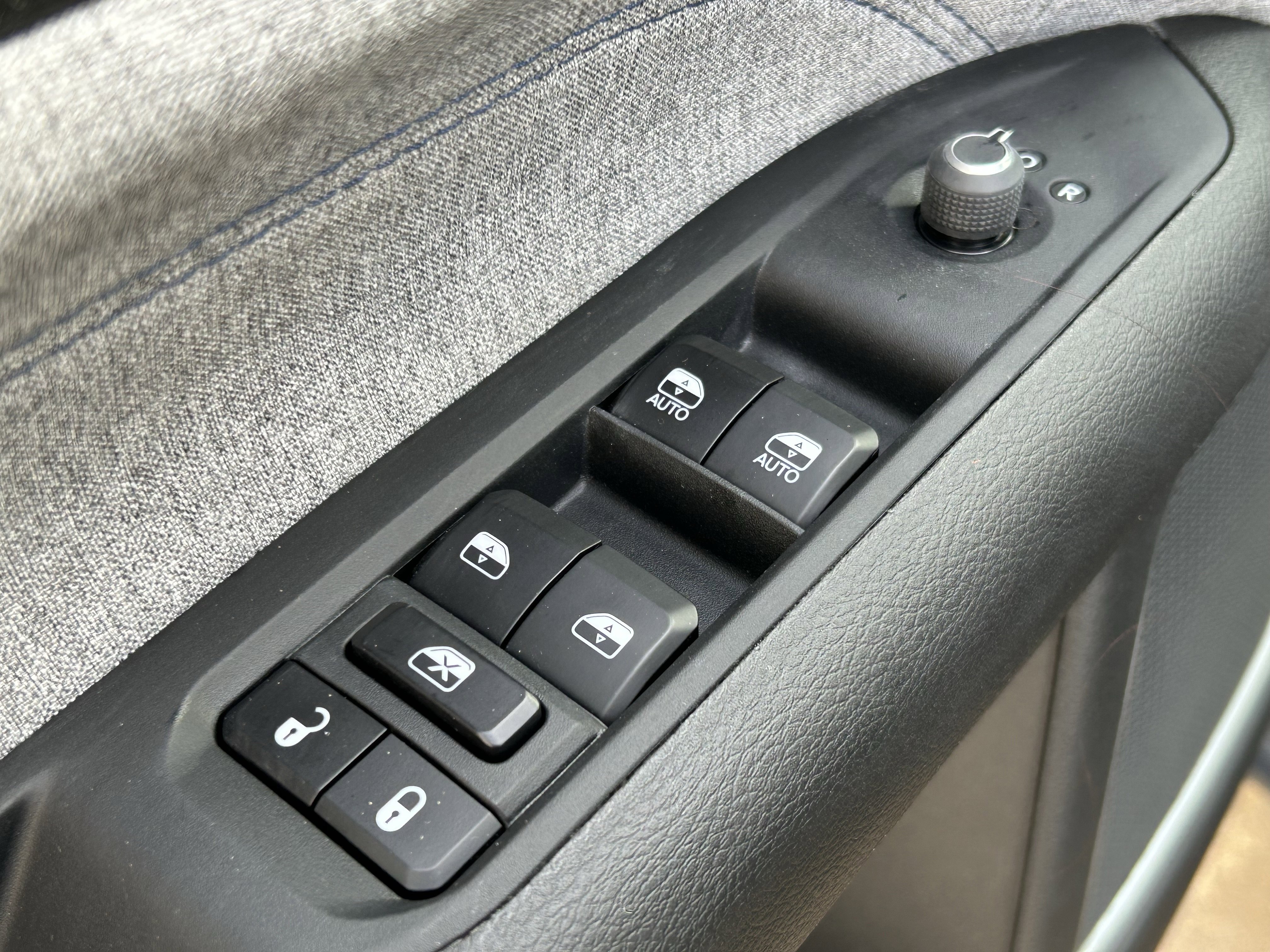 Used 2024 Jeep Compass Sport AWD/4WD image 16