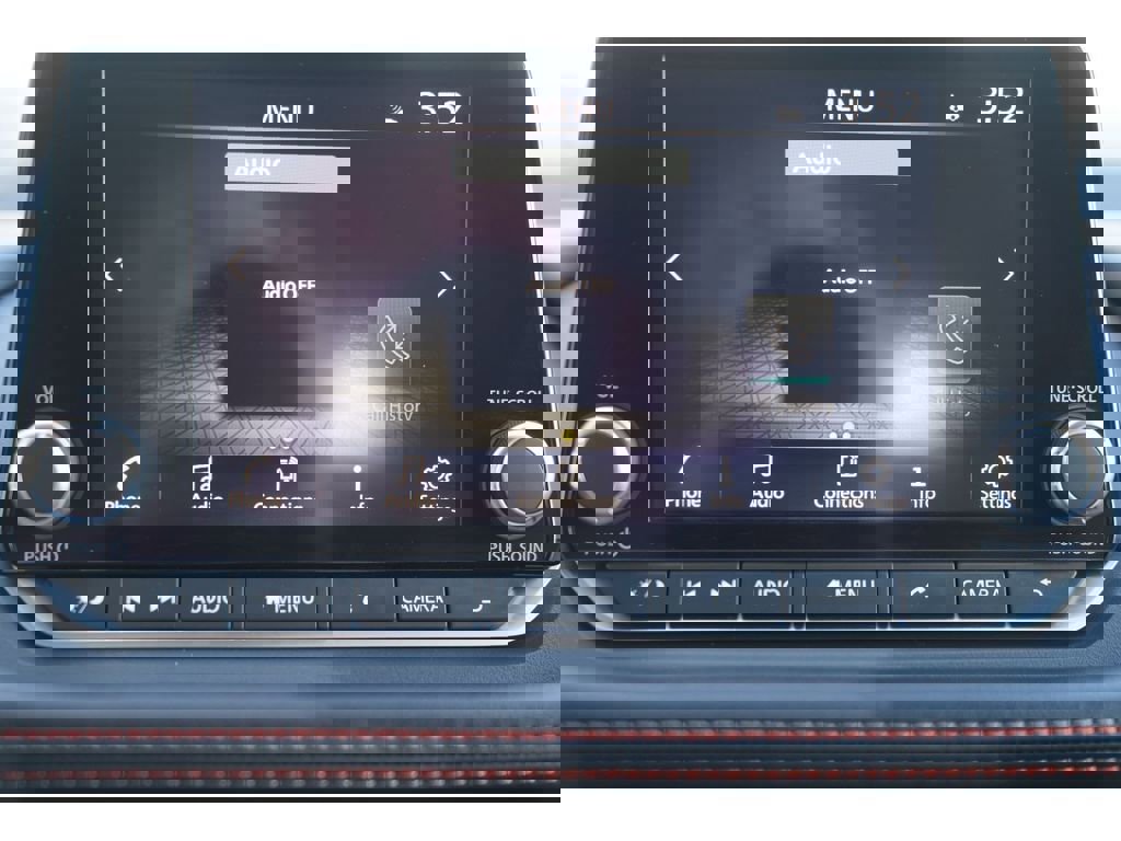 Used 2025 Nissan Rogue SV image 18