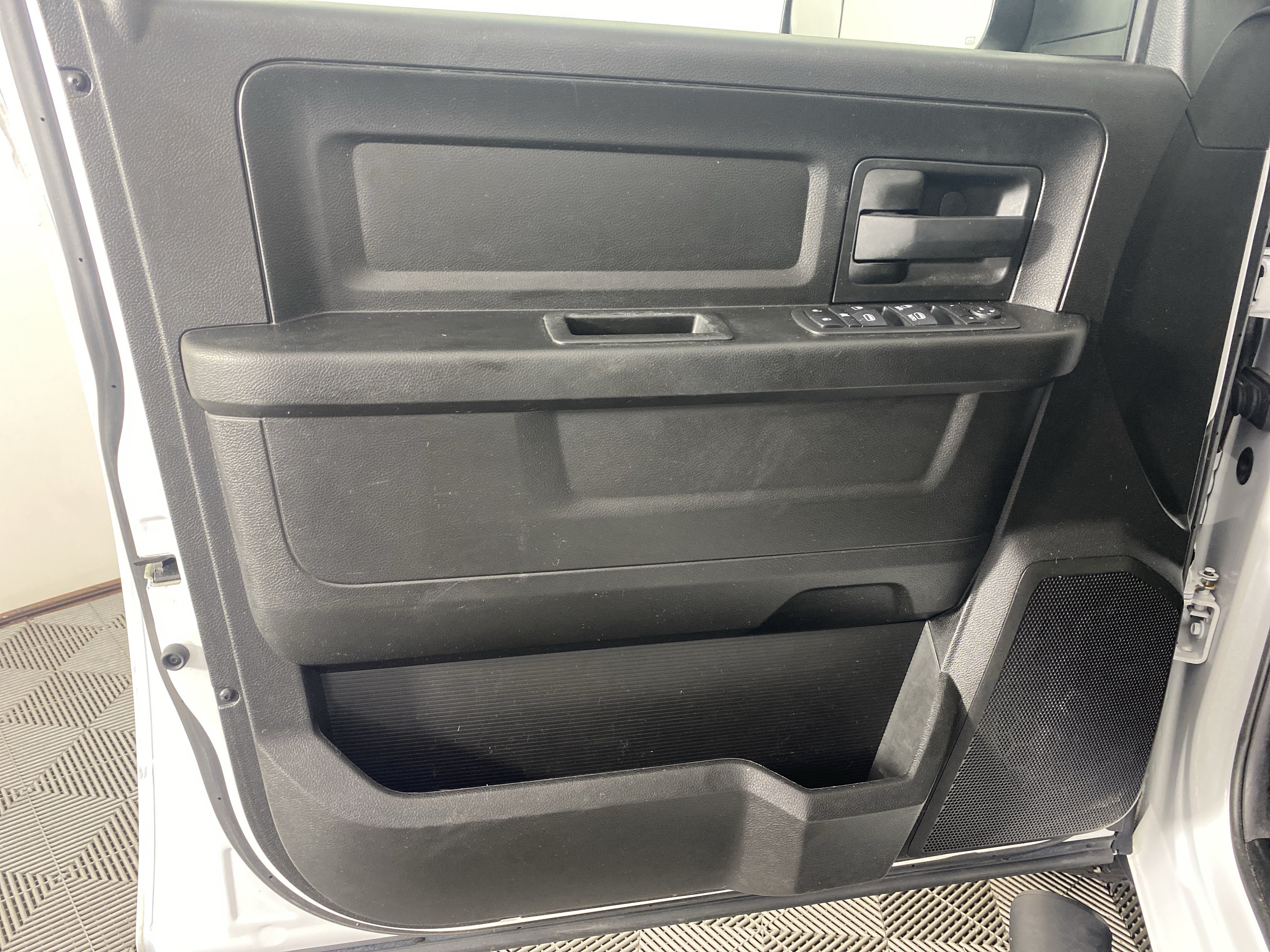 Used 2019 RAM 1500 Tradesman w/ Protection Group AWD/4WD image 11