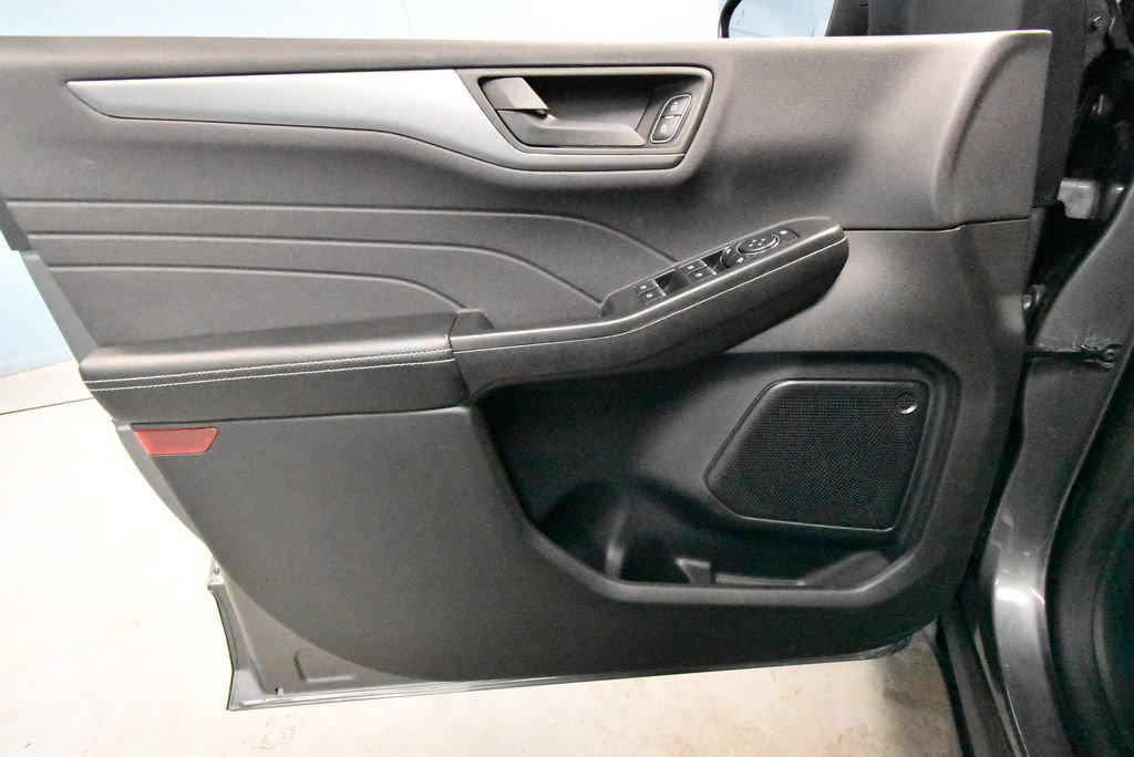 Used 2024 Ford Escape Active image 4