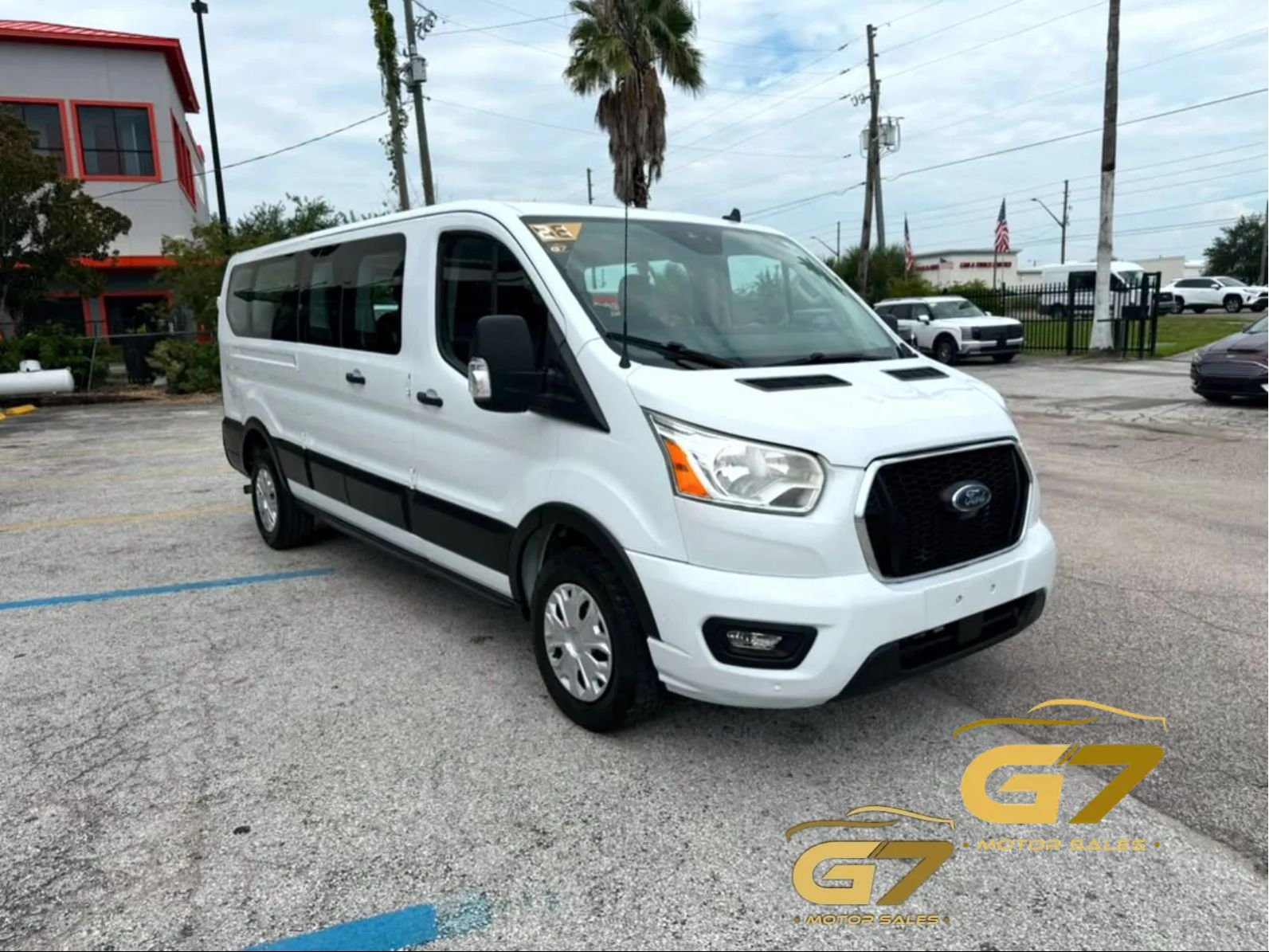 Used 2021 Ford Transit 350 XLT RWD image 8