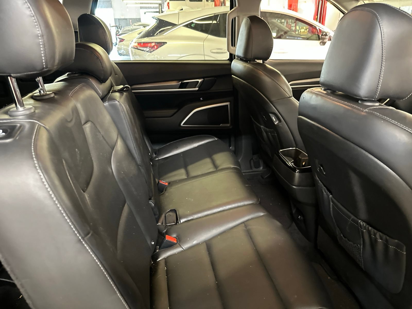 Used 2020 Kia Telluride LX FWD image 11