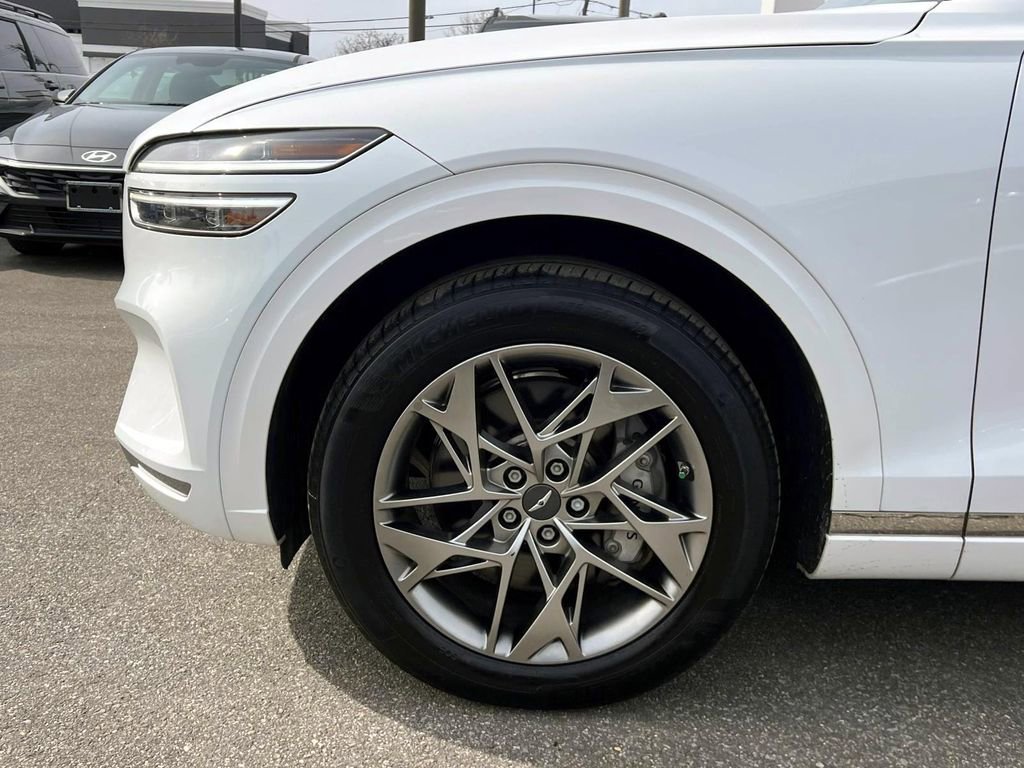 Certified 2024 Genesis GV70 2.5T w/ Select Package image 8