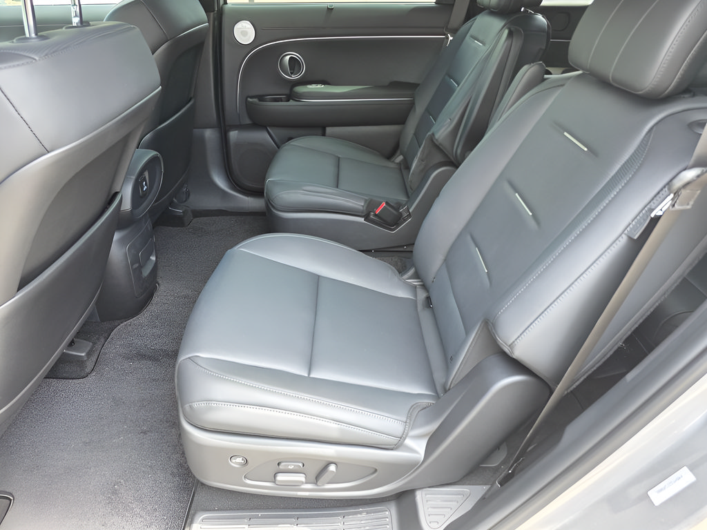 New 2026 Hyundai Palisade Calligraphy AWD/4WD image 11